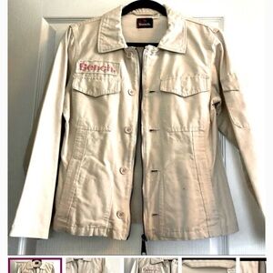 Bench Women's 100% Cotton Beige Utility Jacket. Double zippered side pockets